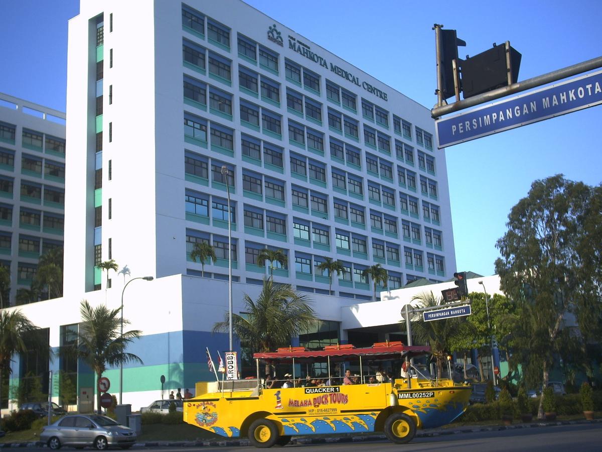 Costa Mahkota  Aparthotel Malacca Luaran gambar