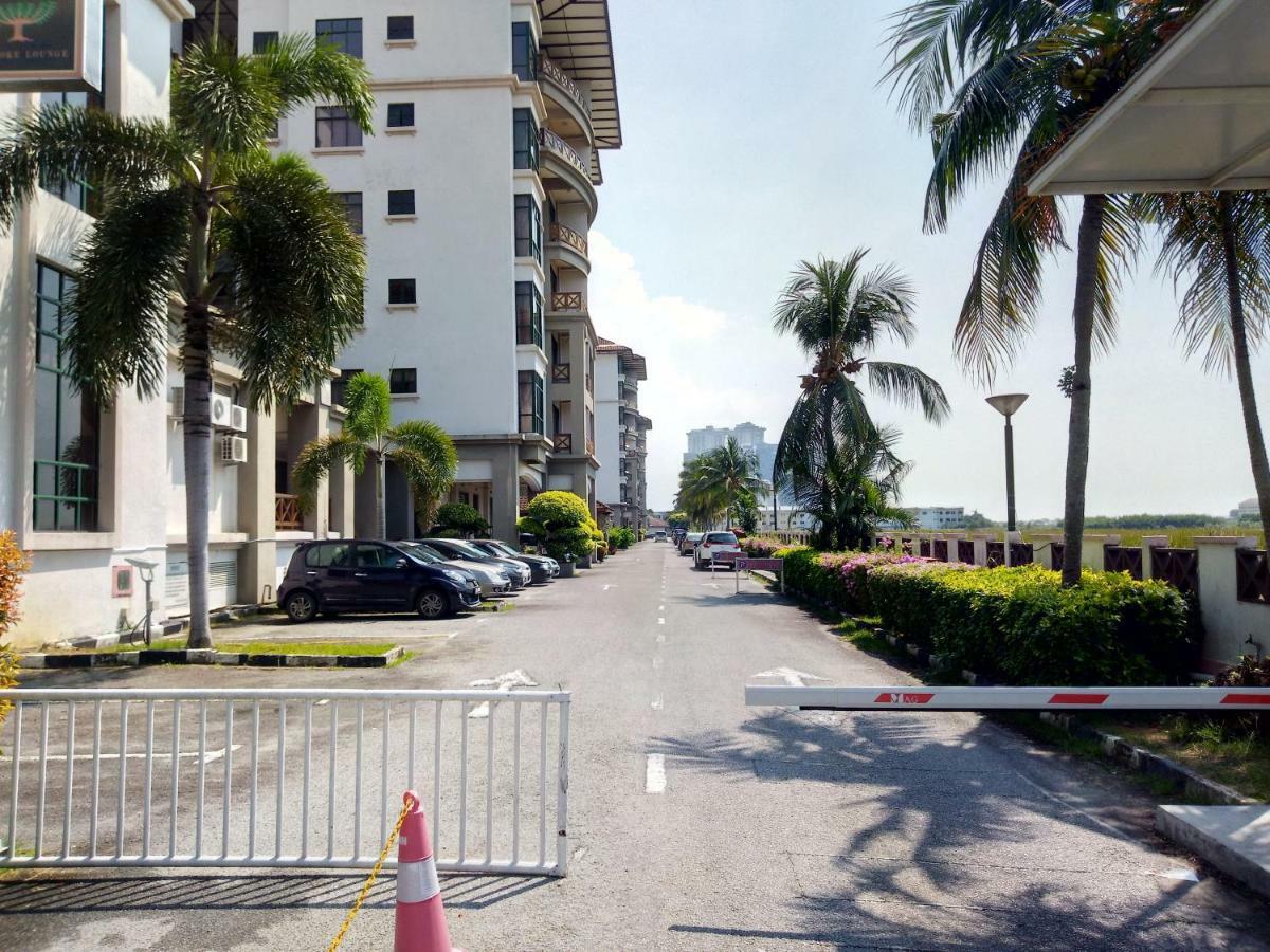 Costa Mahkota  Aparthotel Malacca Luaran gambar