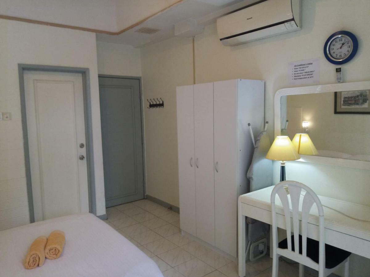 Costa Mahkota  Aparthotel Malacca Luaran gambar