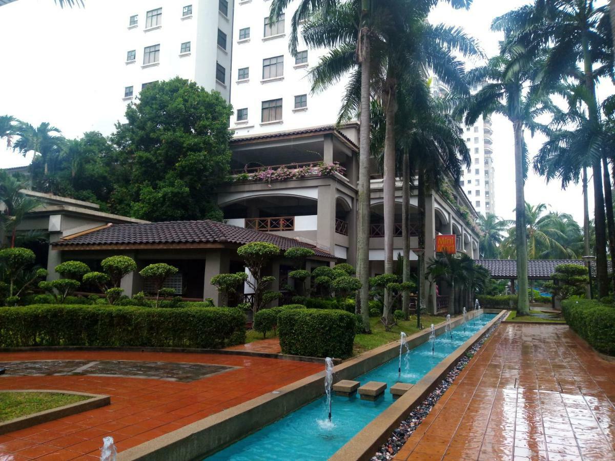 Costa Mahkota  Aparthotel Malacca Luaran gambar