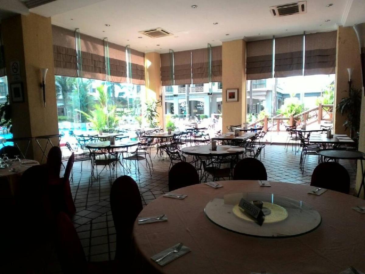 Costa Mahkota  Aparthotel Malacca Luaran gambar