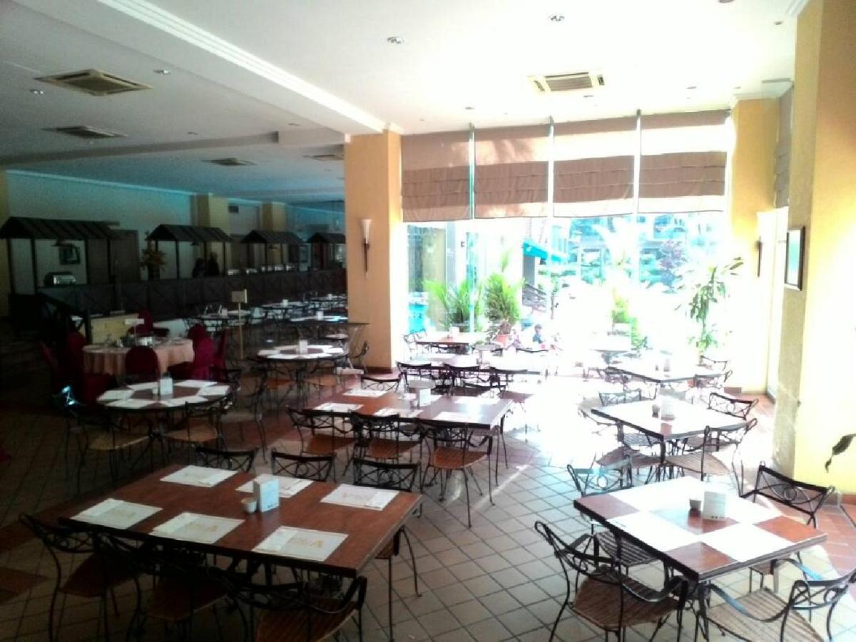 Costa Mahkota  Aparthotel Malacca Luaran gambar